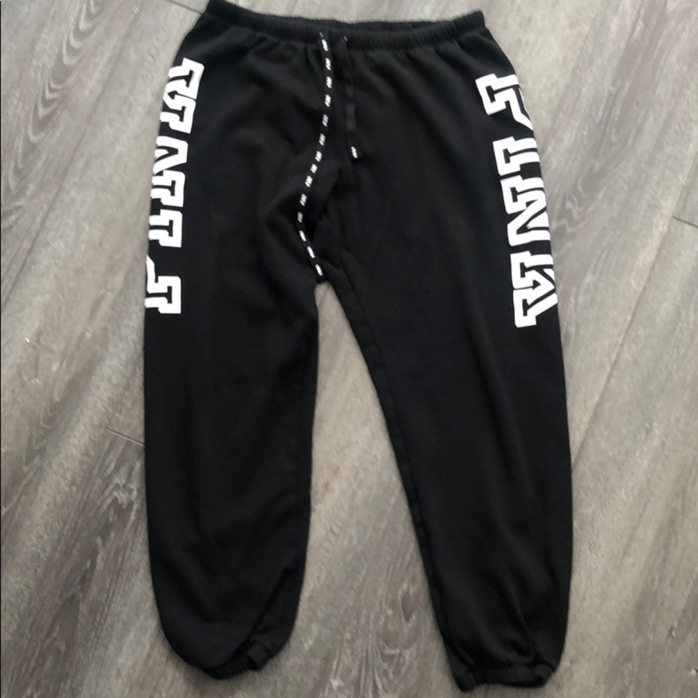Pink cropped jogger size medium black
